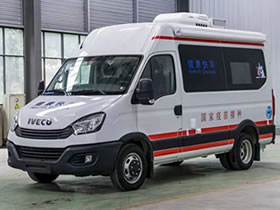 依維柯移動式疫苗接種車，可下鄉(xiāng)鎮(zhèn)
