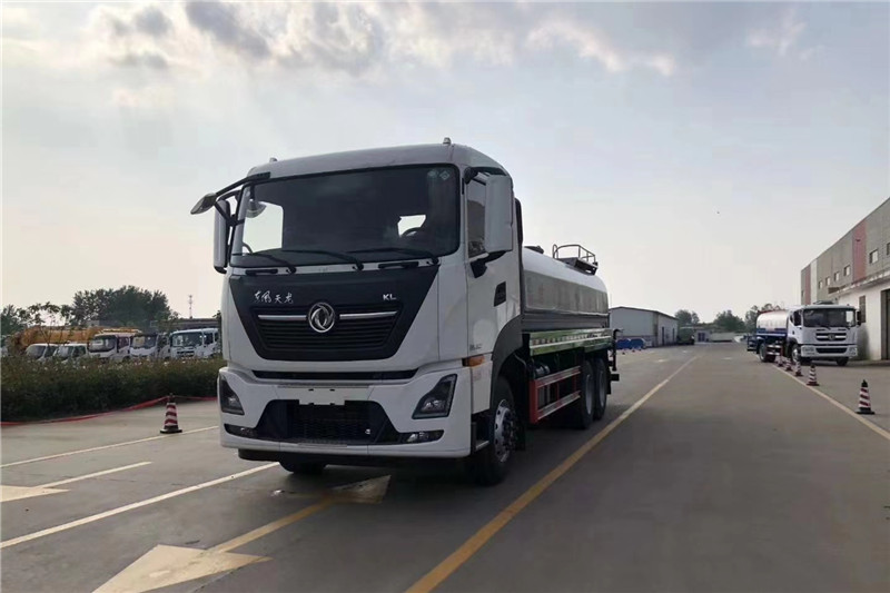 東風(fēng)天龍后八輪20噸噴霧車，國六綠化噴灑車